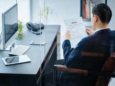 How to Write a Canadian-Style CV for Jobs in 2026